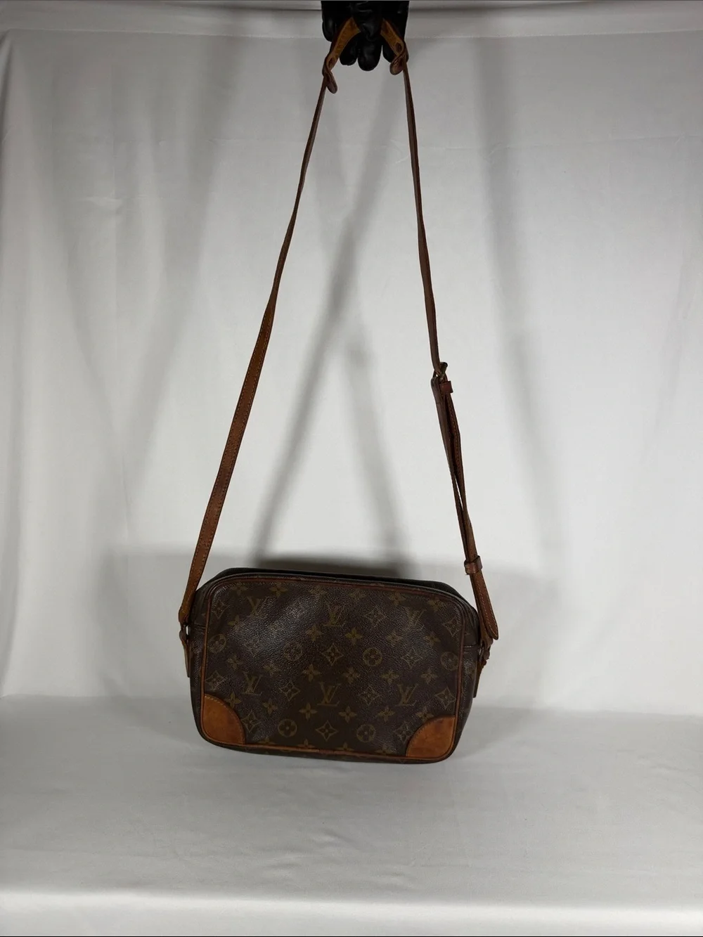 Authentic Louis Vuitton Trocadero 27 Monogram Crossbody Bag